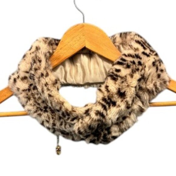 Furla x Moonbat Faux Fur Leopard Scarf Women’s Neck Warmer Japan Soft Cozy Chic - Picture 1 of 9